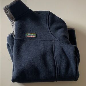 L.L. Bean Women’s Navy Blue Pullover fleece